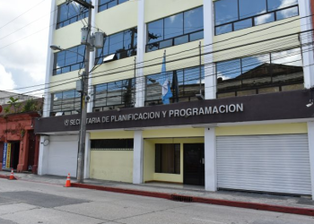 El programa busca brindar oportunidades educativas a jóvenes guatemaltecos. / Foto: Segeplan