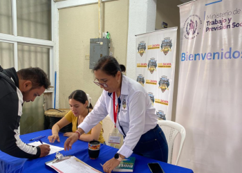 Mintrab realiza ferias de trabajo en distintos puntos del país. /Foto: Mintrab.