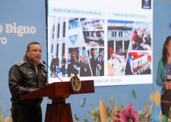 El ministro de la Defensa Nacional Henry Saenz participó en La Ronda de la semana. / Foto: Gilber Garcia