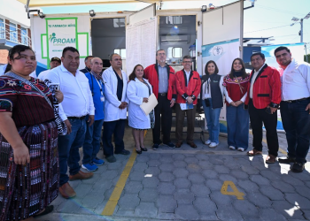 Farmacias móviles del Programa de Accesibilidad de Medicamentos acerca servicios a las poblaciones. (Foto: Byron de la Cruz/ Daniel Ordoñez)