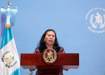 Ministra de Trabajo y Previsión Social compartió los avances en el Programa de Trabajo Temporal en el Extranjero. (Foto: Noé Pérez)