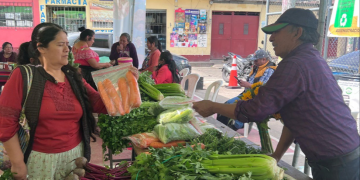 Este tipo de ferias representan una oportunidad valiosa para los agricultores. / Foto: MAGA