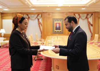 El embajador de Guatemala en Turquía presentó las cartas credenciales. / Foto: Minex.