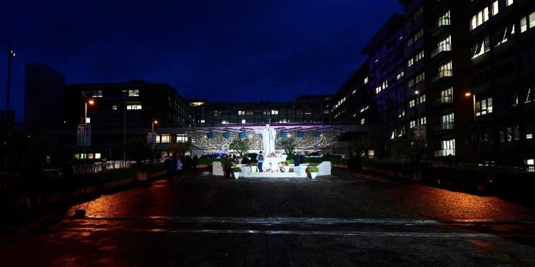 Salud del Papa El papa Francisco cumplió este miércoles 12 días recluido en el Hospital Policlínico Universitario Gemelli, de Roma.