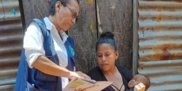 La enfermera Cristina Muñoz contribuye a la salud rural de Escuintla. / Foto: MSPAS.