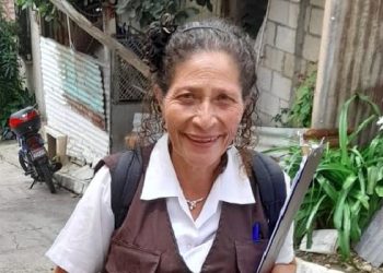 La enfermera auxiliar Luz María Soto labora en la zona 18. / Foto: MSPAS.