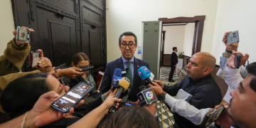 Presentan solicitud de ampliación presupuestaria. / Foto: Minfin.