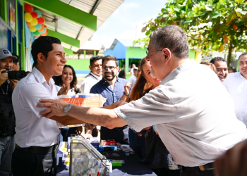 Presidente Bernardo Arévalo en Petén.