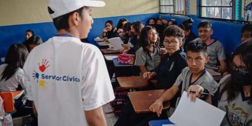 Lanzan convocatoria al servicio social y apoya a la niñez y adolescencia de la SBS. / Foto: SBS.