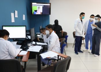 Telemedicina permitirá al asegurado no movilizare a la capital. (Foto: IGSS)