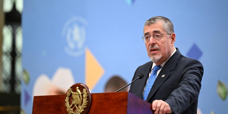 Presidente participa en La Roda de la semana. / Foto: Byron de la Cruz