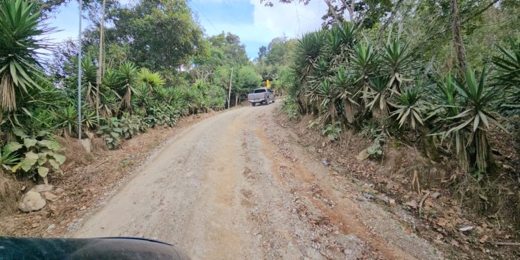 Avanzan las gestiones para construcción de carretera en Las Flores, Mataquescuintla