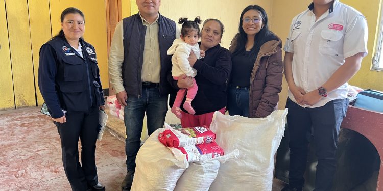 Primera entrega de raciones alimentarias en Santa Cruz del Quiché