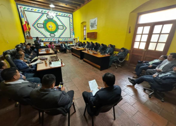 Unen esfuerzos para el desarrollo de comunidades indígenas de Momostenango