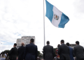 Bandera Nacional de Guatemala a media asta