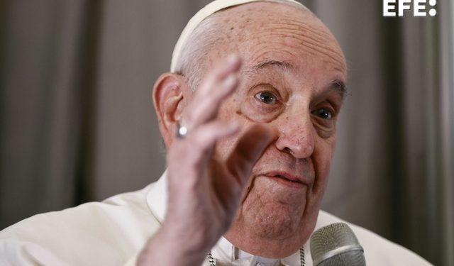 El papa insta a negociar fin de guerras a gobernantes de fe cristiana en este año jubilar