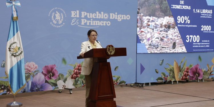 Ministra de Ambiente sobre gestión de desechos: “Las municipalidades han tenido 42 meses para prepararse”