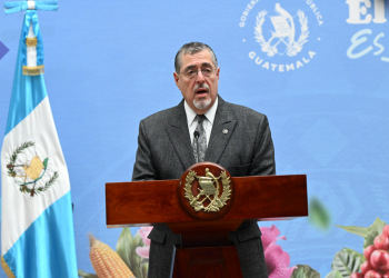 Presidente Bernardo Arévalo en conferencia de prensa