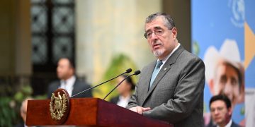 El presidente Bernardo Arévalo envío un mensaje a los migrantes guatemaltecos.