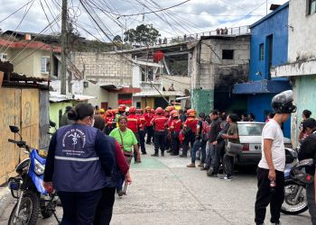 Atenciones en salud en el lugar de la tragedia. / Foto: MSPAS.