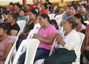 Familias jalapanecas reciben apoyo económico a través de transferencias monetarias condicionadas