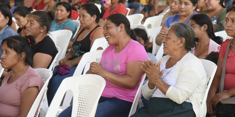 Familias jalapanecas reciben apoyo económico a través de transferencias monetarias condicionadas