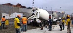 Trabajos en viaducto en Quetzaltenango como parte del Plan Conecta. / Foto: Caminos.