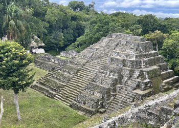 Restringen el paso a Templo de las Manos Rojas, en Parque Yaxhá, Petén. /Foto: Parque Yaxhá Nakum Naranjo.