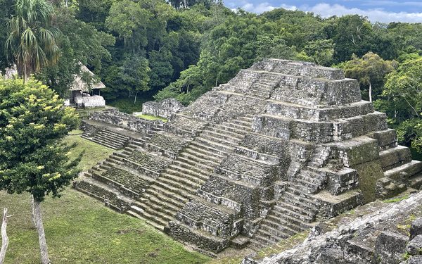 Restringen el paso a Templo de las Manos Rojas, en Parque Yaxhá, Petén. /Foto: Parque Yaxhá Nakum Naranjo.
