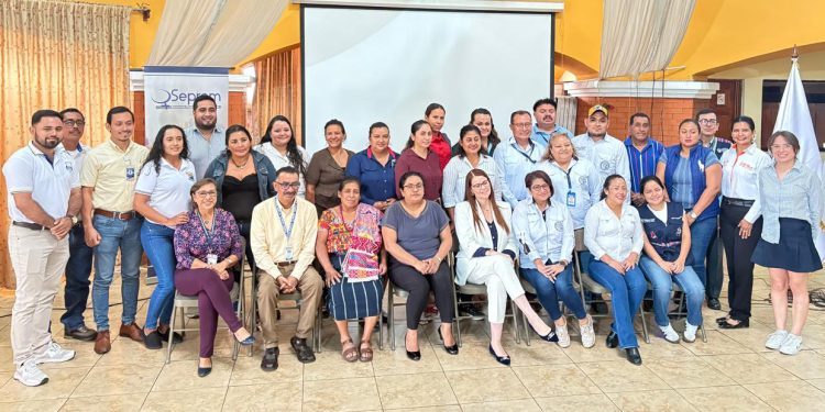 Seprem realiza taller para fomentar la igualdad de género en Escuintla