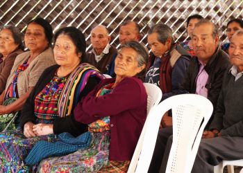 Más de 4 mil 800 beneficiados con el Programa del Adulto Mayor en Sacatepéquez