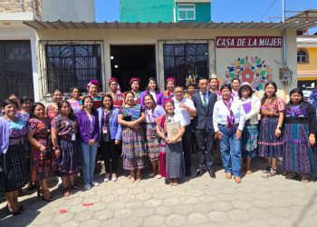 Resaltan el papel fundamental de las mujeres en la sociedad