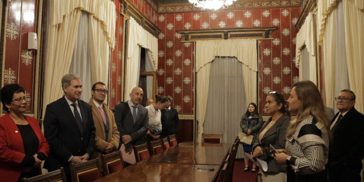 Fortalecimiento de alianzas y la promoción de proyectos para la región quetzalteca