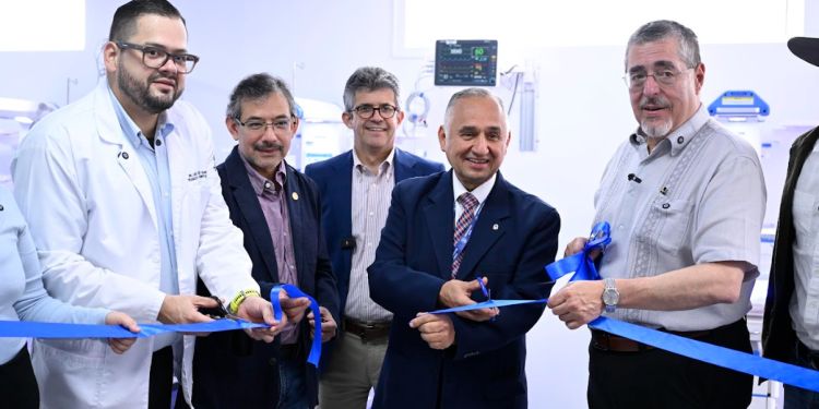 Inauguran área neonatal en la Antigua Guatemala.