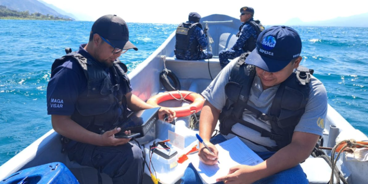 Personal de Dispersa para pesca y acuicultura.