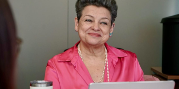 La doctora Lucrecia Peinado, primera dama de la Nación