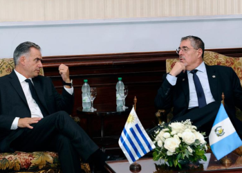 Presidentes de Guatemala y Uruguay.