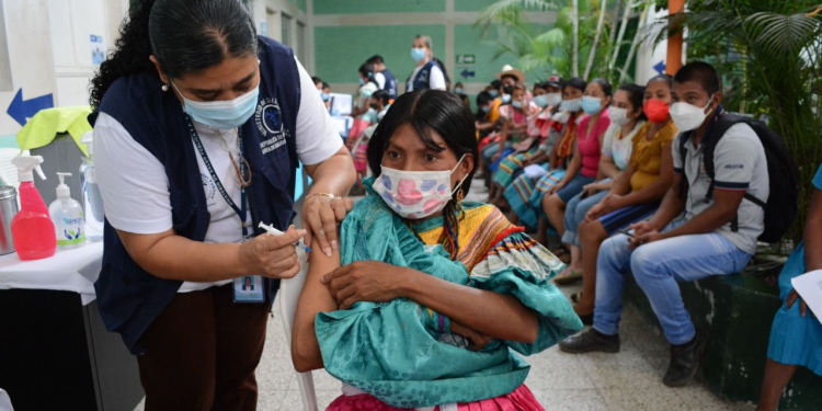 Impulsan la atención de la Salud en "kaqchikel" en Chimaltenango. / Foto: MSPAS.