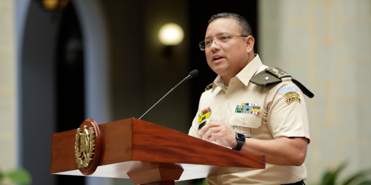 Ministro de la Defensa Nacional, Henry Sáenz. / Foto: Alex Jacinto.