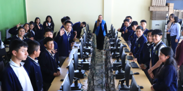 Ministra de Educación supervisó centros educativos de Quetzaltenango. (Foto: Mineduc)