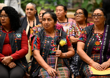 Gobierno dignifica la labor de 23 mil comadronas de Guatemala. / Foto: Álvaro Interiano