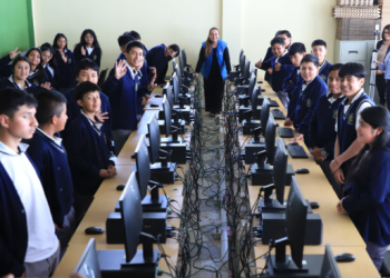 La ministra de Educación explicó en citación del Congreso como implementarían el proyecto 5891. (Foto: Mineduc)