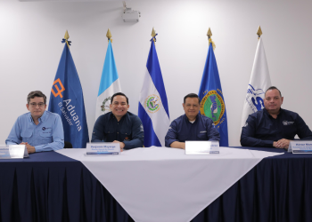 Guatemala y El Salvador fortalecen la integración aduanera en reunión bilateral