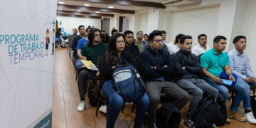 Un grupo de 70 guatemaltecos podrá ir a trabajar a Estados Unidos con Programa de Trabajo Temporal. /Foto: Mintrab.