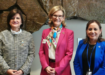 La vicepresidenta Karin Herrera junto a la delegación de Guatemala en la ONU sostuvieron reuniones bilaterales. (Foto: vicepresidencia)