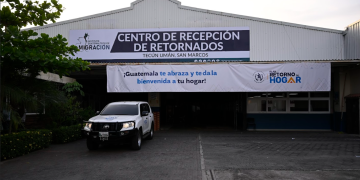 Guatemala ha recibido a 870 retornados vía terrestre este año. / Foto: Álvaro Interiano.