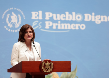 Vicepresidenta comparte en La Ronda los resultados de su gira por la ONU. (Foto: Noé Pérez)