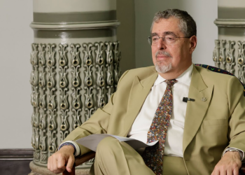 Presidente ordena vigilar el cumplimiento de la ley. / Foto: Daniel Ordóñez.