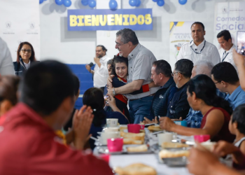 Presidente inaugura comedor social en Olopa Chiquimula