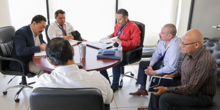 SIT, DGAC y MP investigan interferencias irregulares en el sistema radioeléctrico. / Foto: DGAC.